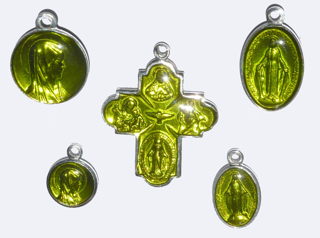 Croix du saint esprit et médaille miraculeuses en aluminium et verni de couleur vert lumineux