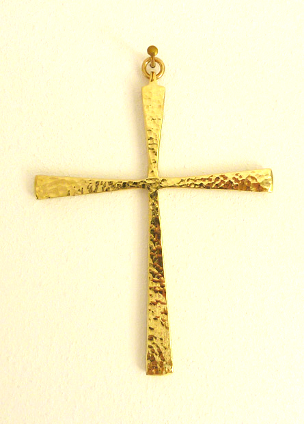 Croix Polie en bronze martelée atelier Elie Pellegrin